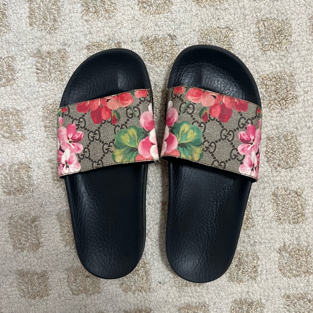 Gucci GG Blooms supreme floral slide sandal